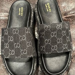 GUCCI PLATFORM BLACK DENIM SLIDES  8.5/9